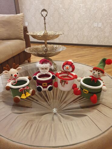 Konfet qabları: Yenil il temalı əl işi “Şaxta Baba” konteyneri - Material: əl ilə — 11