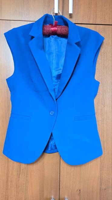 Другая женская одежда: Здравствуйте. Распродаю вещи, в основном Б/У, но, в хорошем — 2