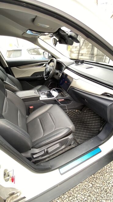 Weltmeister: Weltmeister EX5, 2020 г., 113000 км, Передний, В наличии — 8