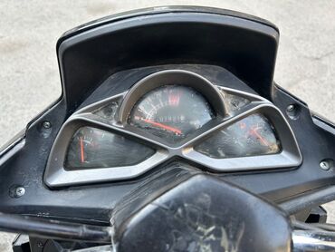 сколько стоит мопет: Макси-скутер Honda, 150 куб. см, Бензин, Б/у