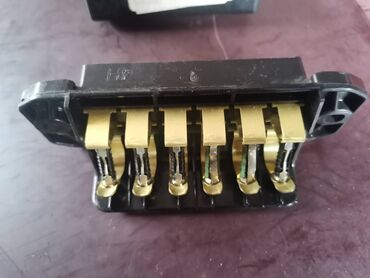 Auto delovi: Kutija osiguraca manja Lada 2121,21213,21214 Niva. Novo. Originalno — 3