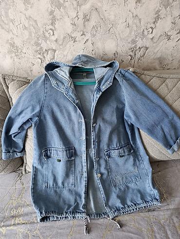 oversize salvar: Cins kapüşonlu üst geyim (XL ölçü) - Material: açıq mavi denim (cins) — 1