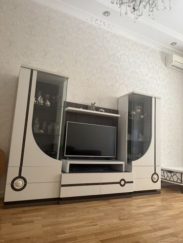 İşlənmiş, TV altlığı, Kredit yoxdur