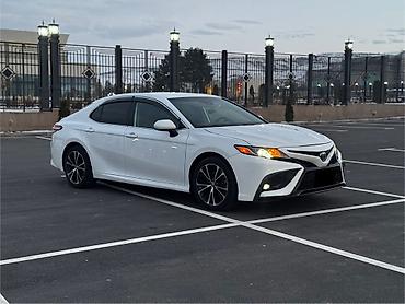 Toyota: Toyota Camry: 2019 г., 2.5 л, Вариатор, Гибрид, Седан — 4