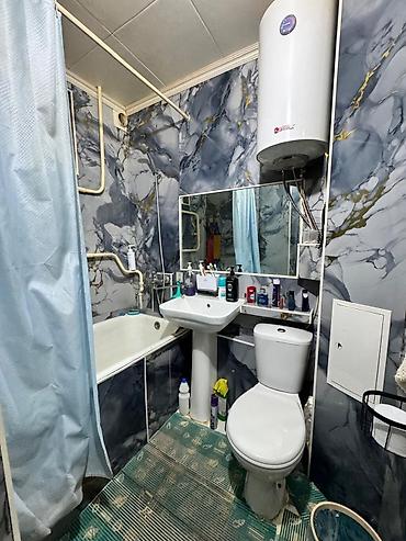 1 кв куплю: 1 комната, 33 м², 8 мкр 1 этаж — 8