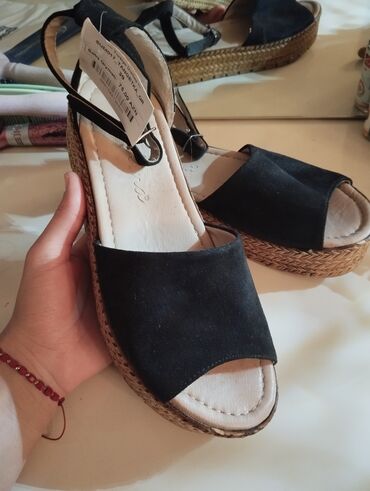 eqa shoes ecemi unvan: Ölçü: 39, rəng - Qara, Yeni