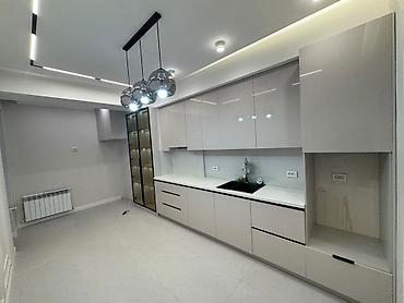 3 комнаты, 95 м², ул. Алматинка / Салиева Элитка, 9 этаж, Свежий ремонт