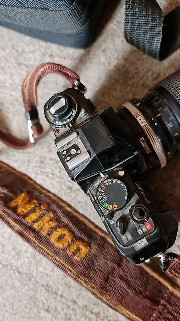 ploca za gramofon: Nikon F-301 analogni SLR fotoaparat sa priborom - Telo: Nikon F-301 — 3