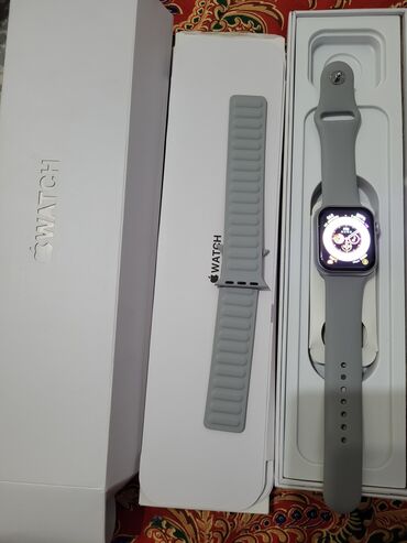 ремешок apple: Часы почти новые 2700
коробка заряд устройства запасной ремешок