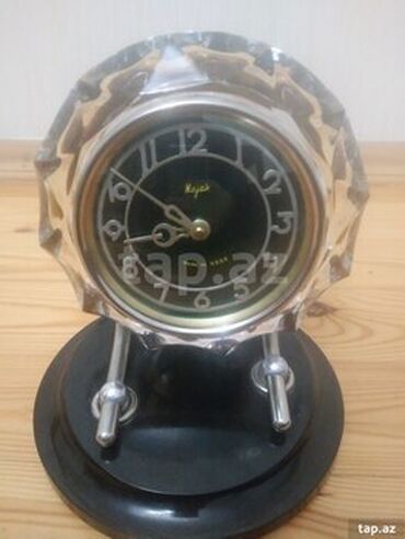saat mayak in Azərbaycan | ƏNTIQ SAATLAR: Endirimdə!!!1.Stolüstü saat.SSSR istehsalı ötən əsrin ortaları