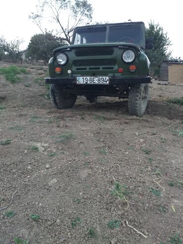 satlıq maşınlar: UAZ 469: 2.4 l | 1984 il Universal