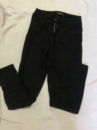 Личные вещи: Продаются джинсы чёрного цвета. Размер:29. Хлопок 100%. Удобно