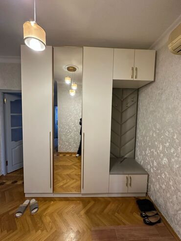 Digər mebel: AmlDəhliz dolabı 700azn. Ölçü : 1,70x2,30. təzə kimidir, Ünvan