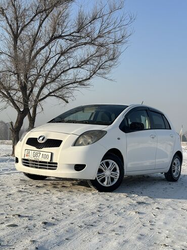 Toyota: Toyota Vitz: 2005 г., 1 л, Вариатор, Бензин, Хэтчбэк