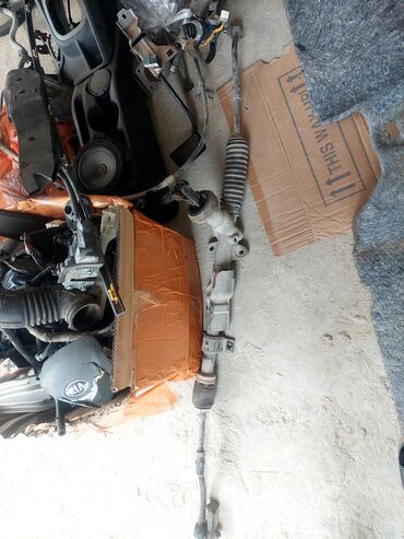 Yanacaq çənləri: 2011-2015 kia rionun istenilen hissesi var tekerden tutmus matoruna — 7