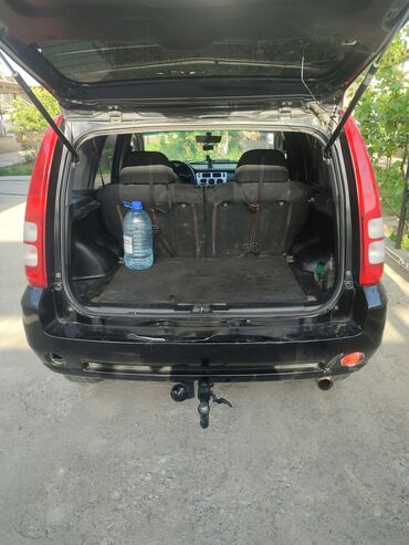 продаю хонда crv: Honda HR-V: 2004 г., 1.6 л, Механика, Бензин, Универсал