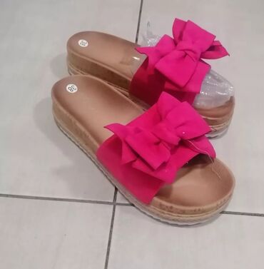 converse patike sa platformom: Sandals, 38