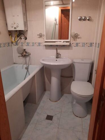 Uzunmüddətli kirayə mənzillər: Qaraev metrosunun yaxınlığında 5 mertebeli binanın 3-cu mərtəbəsində -da lalafo.az — 4 Uzunmüddətli kirayə mənzillər: Qaraev metrosunun yaxınlığında 5 mertebeli binanın 3-cu mərtəbəsində — 4