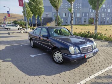 Mercedes-Benz: Mercedes-Benz E-Class: 1996 г., 3.2 л, Механика, Бензин, Седан