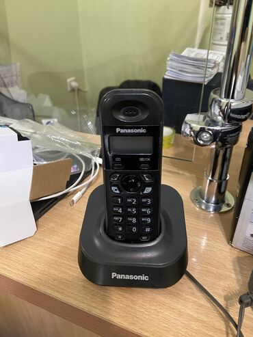 коробка телефона: Продаю стационированный телефон
Panasonic
