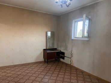 однокомнатная квартира покупка: 1 бөлмө, 32 кв. м, 105-серия, 5 кабат, Эски ремонт