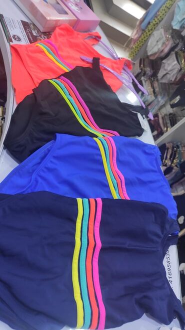 Другие детские вещи: Брендовые спортивные купальники на девочек Купальники для бассейна at lalafo.kg — 12 Другие детские вещи: Брендовые спортивные купальники на девочек Купальники для бассейна — 12