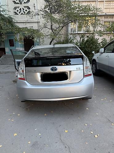 prius plus: Toyota Prius: 2010 г., 1.8 л, Вариатор, Гибрид, Лифтбек — 2
