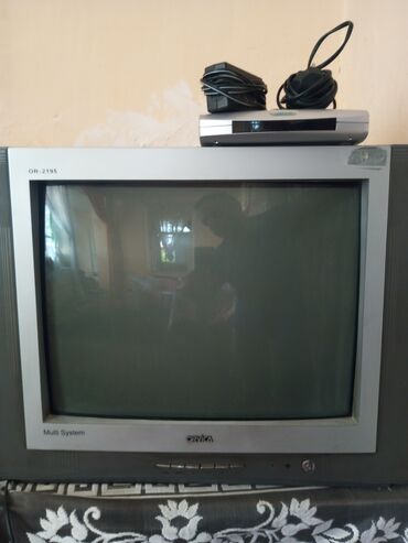 jvc interiart musee tv: Б/у Телевизор JVC LCD 32" FHD (1920x1080), Самовывоз