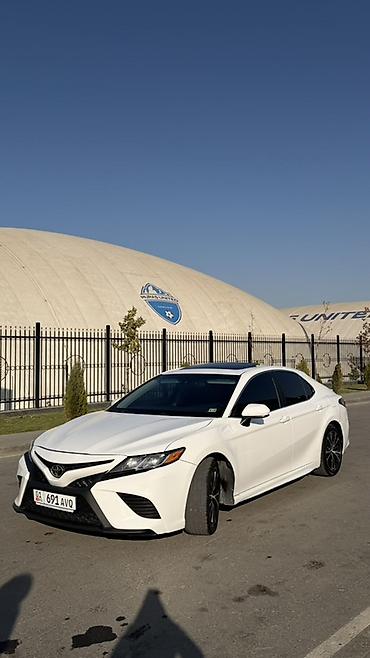 byd song plus: Toyota Camry: 2018 г., 2.5 л, Автомат, Бензин, Седан — 2