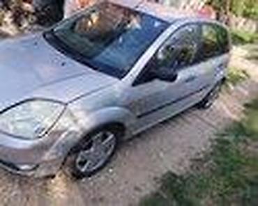 prodaj: USPRAVNE PLASTIKE NA VRATIMA ZA FORD FIESTA OD 2002. DO 2006. GOD. | — 7
