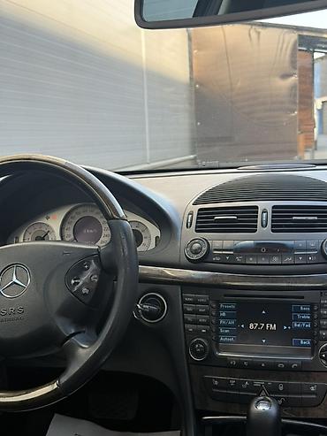 w211 5: Mercedes-Benz E-Class: 2002 г., 5 л, Автомат, Бензин, Седан — 3