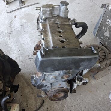 Sbor motorlar və silindr başlıqları: VAZ (LADA) ПРИОРА, 1.6 l, Benzin, 2012 il, İşlənmiş — 2