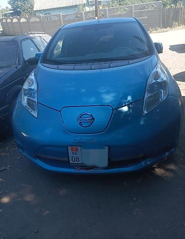 лифты: Nissan Leaf: 2011 г., Робот, Электромобиль, Хэтчбэк — 2