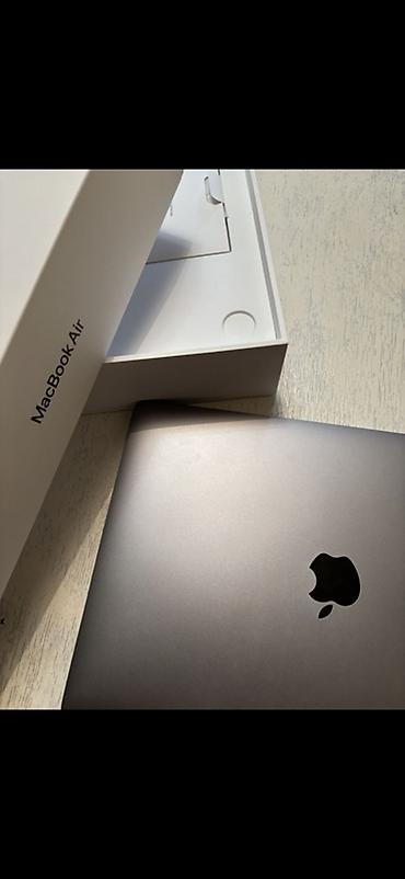 Ноутбуки Apple (MacBook): Apple MacBook Air 13" ✅ 16 ГБ RAM (это лучше и дороже, чем — 9
