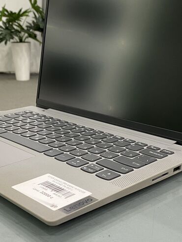 Ноутбуки и нетбуки: Ультрабук, Lenovo, 8 ГБ ОЗУ, AMD Ryzen 5, 14 ", Б/у, Для несложных задач, память SSD