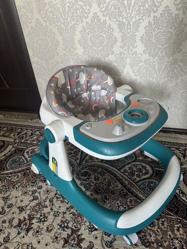 Другая детская мебель: Продаю ходунок В хорошем состоянии Брали за 4000 Музыкальный Отдаем