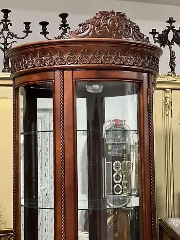Stilske vitrine: Stilske vitrine u paru (kristalijere) ✨ Odlično stanje. 👍 Cena za na lalafo.rs — 12 Stilske vitrine: Stilske vitrine u paru (kristalijere) ✨ Odlično stanje. 👍 Cena za — 12