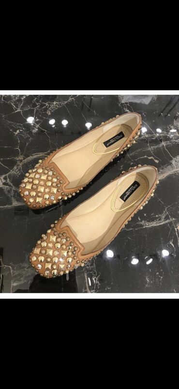 обувь адидас: Dolce&Gabbana, оригинал. 38 размер. Натуральная кожа. В комплекте