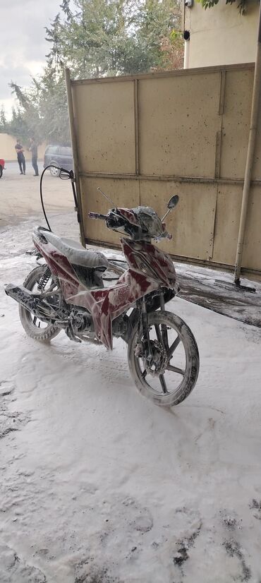 квадроцикл в азербайджане: Model: Şəhər istifadə üçün yüngül və çevik skuter-tip motosiklet