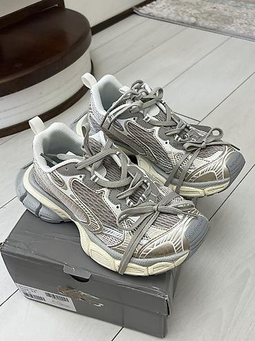 soft shell: Мужские кроссовки, 43, Balenciaga, Новый, цвет - Серый, Самовывоз — 2