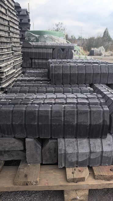 Дорожные бордюры: Дорожный бордюр, Прессованный, ЖБИ (Железобетонный), Новый — 13