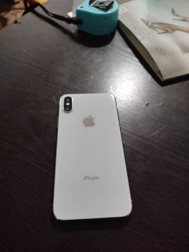 продам iphone 11: IPhone X, Б/у, 256 ГБ, Белый, Кабель, Коробка, Зарядное устройство, 92 %