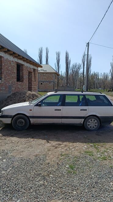 кол арава: Volkswagen Passat: 1993 г., 1.8 л, Механика, Бензин, Универсал