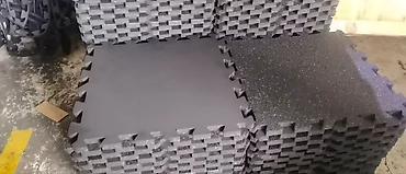 Модульные покрытия, пазлы: Плитка-коврик из резиновой крошки с замком «пазл» для спортивных и — 34