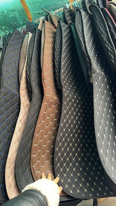 Другие аксессуары для салона: Чехлы — 7