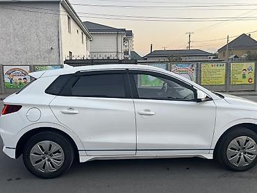 fit shuttle: BYD E2: 2022 г., Электромобиль, Хэтчбэк — 4