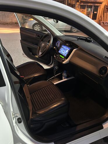 Toyota: Toyota Corolla: 1.5 l | 2015 il Universal — 7