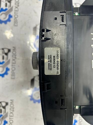 d 4d: Магнитола Toyota Avensis Wagon 2ADFHV 2200CC DIESEL 07.2006 — 10