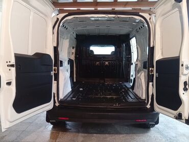 Fiat: Fiat Doblo: 1.3 l | 2019 il 250000 km Van/Minivan — 10