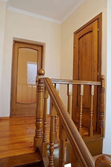 Үйлөр: 3 бөлмө, 145 м², 8 соток, Бишкек, Киргизия 1 Риелтор — 10